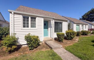 Single Level Salem Home Covered Porch ~ Williams 3325