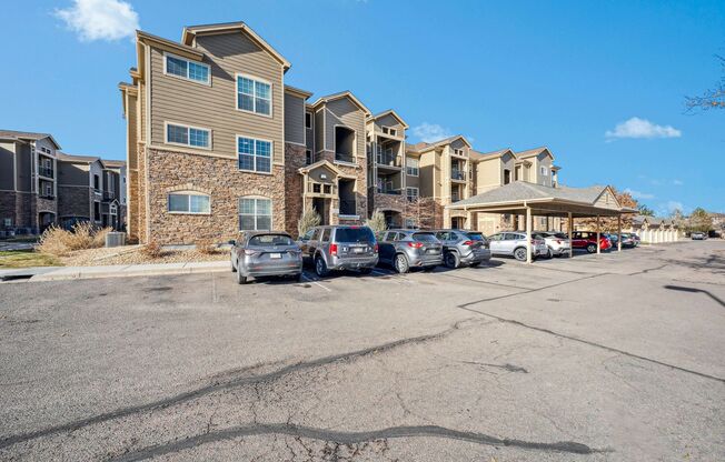 3 beds, 2 baths, $2,575, Unit #201