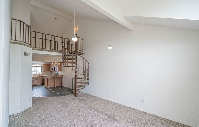 Princessa Estates 2 Bedroom + Loft in Canyon Country!