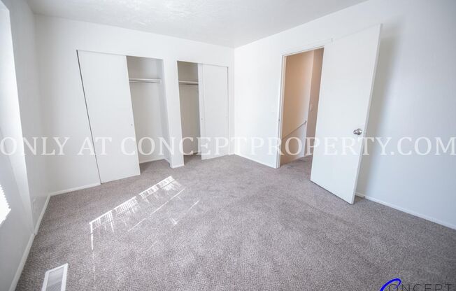 2 beds, 1.5 baths, 1,040 sqft, $1,299, Unit 03