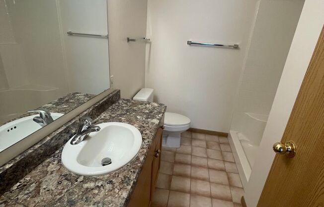 2 beds, 2 baths, 1,050 sqft, $1,410, Unit 1221