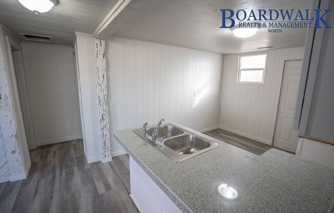 Pet Friendly 2 Bedroom Home