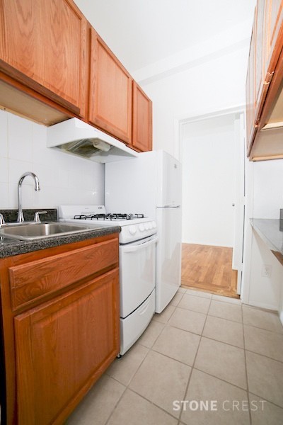 225 CENTRAL PARK N