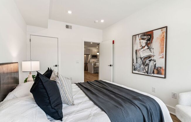 1 bed, 1 bath, 800 sqft, $1,580, Unit 504