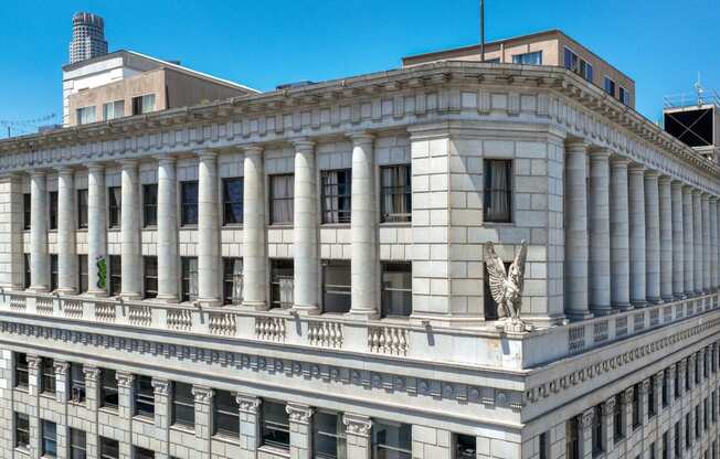 the building of the county treasury building
