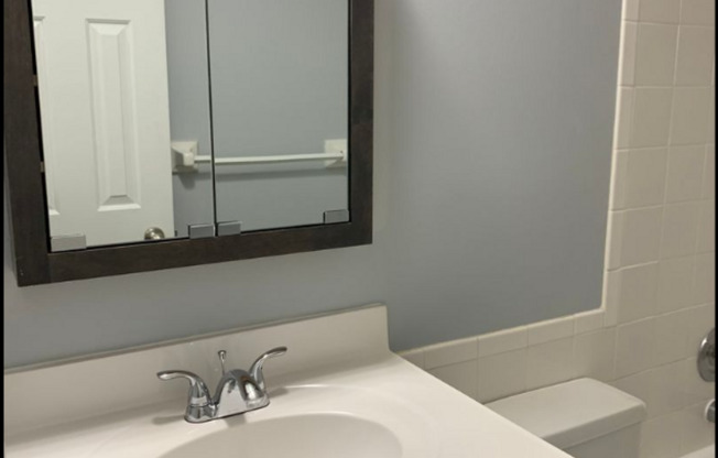 2 beds, 1 bath, 945 sqft, $1,505, Unit 133