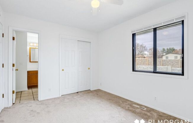 3 beds, 1 bath, $1,900