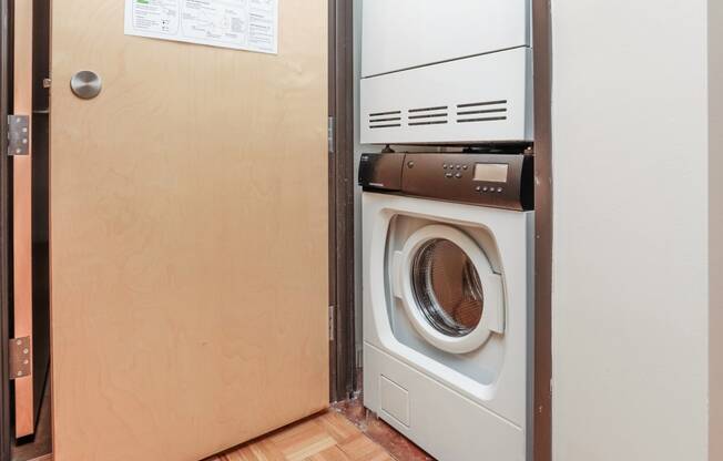 Washer and Dryer at The Kales Building Apartments in Detroit, MI