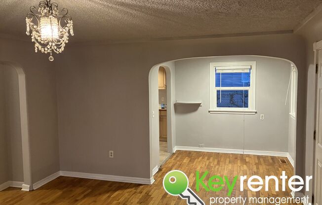 2 beds, 1 bath, $2,100