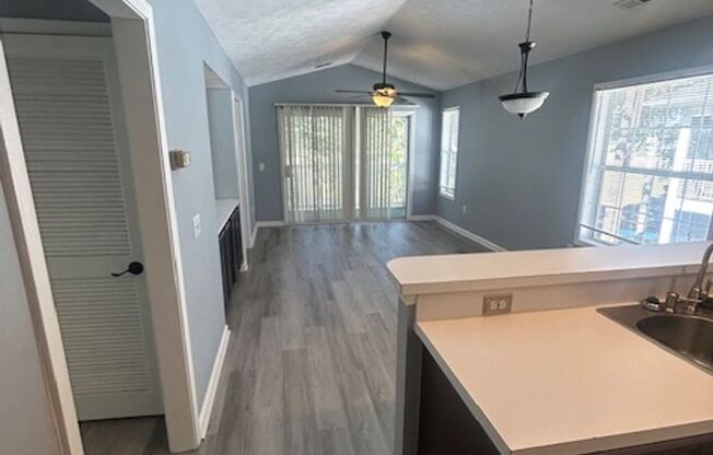 2 beds, 2 baths, $1,450, Unit UNIT 20 I