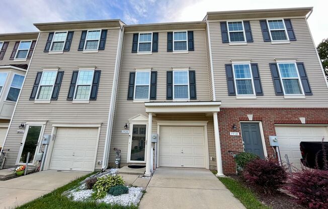 Lovely Newly Constructed 2 BR/2.5 BA Townhome in Tanyard Springs!