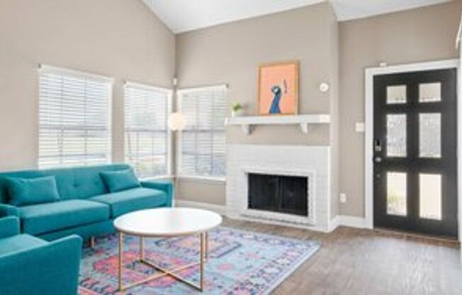 3 beds, 2 baths, 1,236 sqft, $1,895, Unit 12220 SM