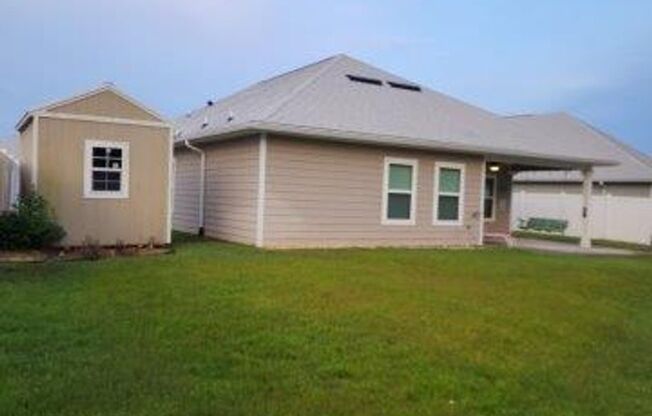 4 beds, 2 baths, $2,850