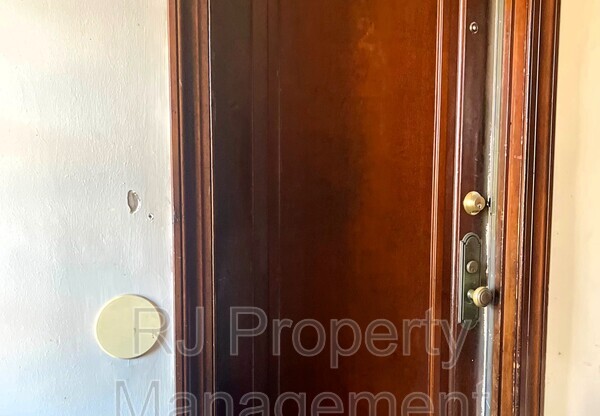 72 N BELVEDERE BLVD