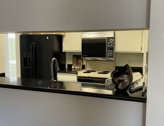 2 beds, 2 baths, 1,264 sqft, $3,275, Unit 607