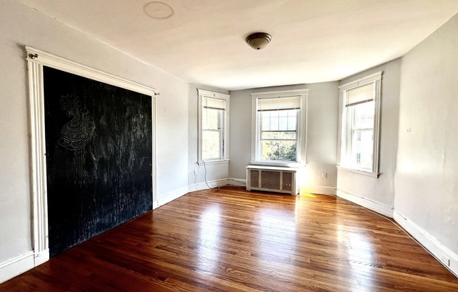 76 BABCOCK ST