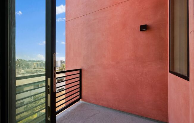 1 bed, 1.5 baths, 557 sqft, $2,495, Unit Unit 28