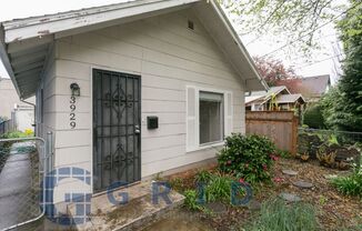 Gorgeous Bungalow in Mississippi Corridor!