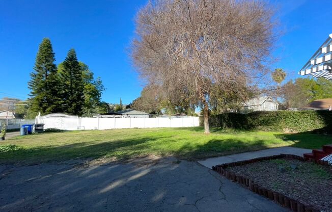 BEAUTIFUL CRAFTSMAN HOME IN SPRING VALLEY