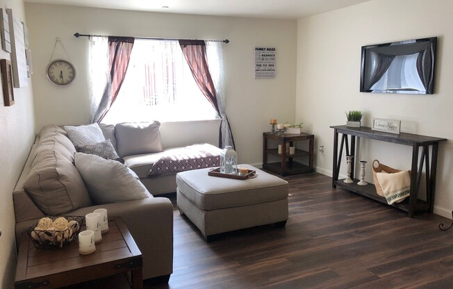 Elegant Living Room | Apartments for rent in Fresno, CA |