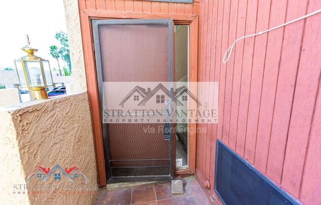 2165 E UNIVERSITY DR