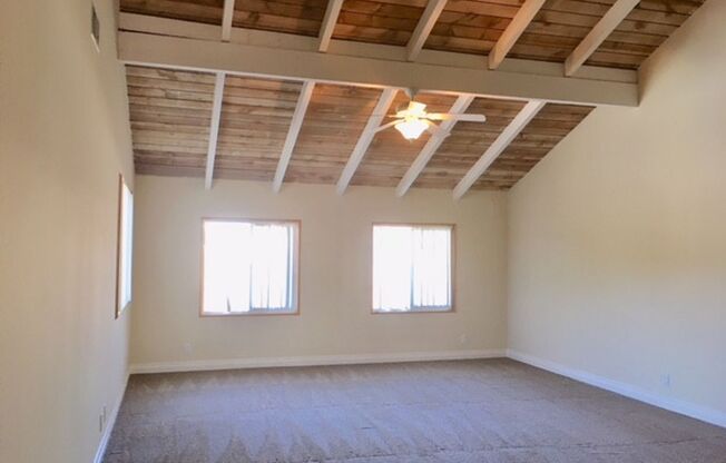 University Park Home! 4 Bedroom 2 Bath Attached Townhouse,