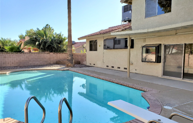 7450 TRUDY LN