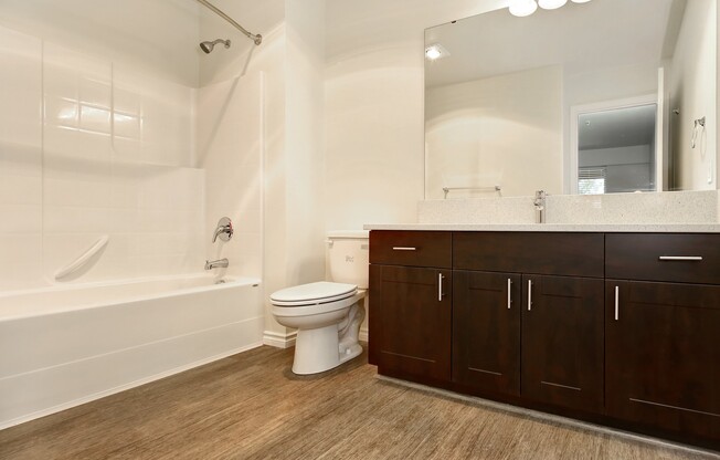 3 beds, 2 baths, 1,184 sqft, $2,100, Unit 8881-203