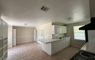 3 beds, 2 baths, $1,450