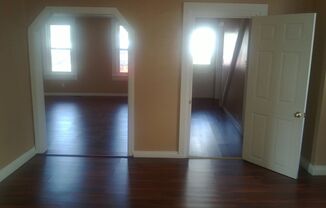 1 bed, 1 bath, $950, Unit A