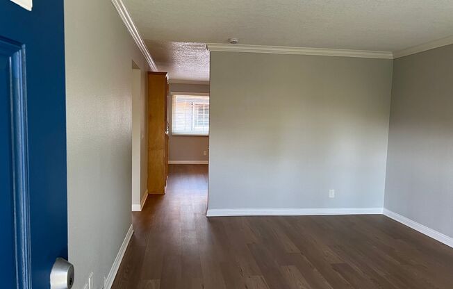 2 beds, 1 bath, 850 sqft, $2,745, Unit H-2