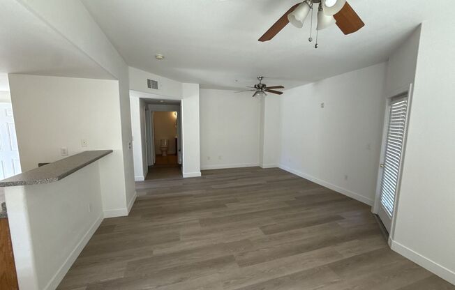 2 beds, 2 baths, $1,450, Unit # 2612