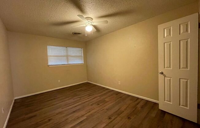 1 bed, 1 bath, 600 sqft, $650, Unit #9