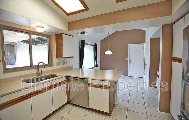 19816 N 76 AVE