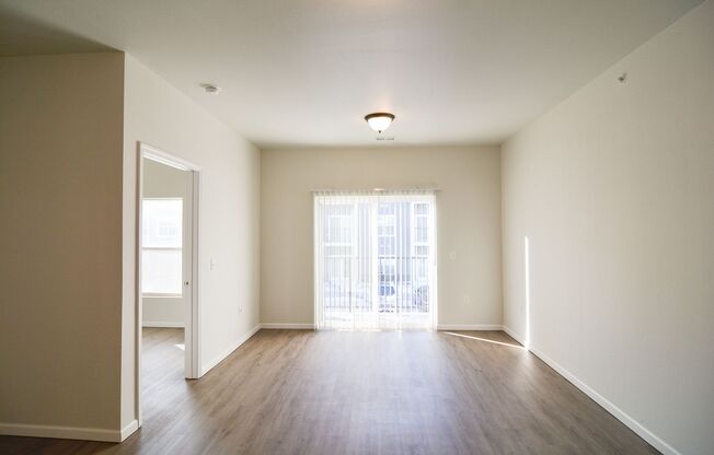 3 beds, 2 baths, 1,153 sqft, $1,349, Unit 1120-315