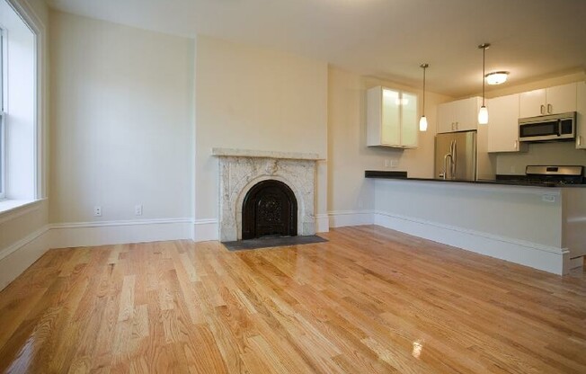 3 beds, 1.5 baths, $5,500, Unit 5