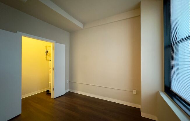 1 bed, 1 bath, 499 sqft, $1,590, Unit HA-524