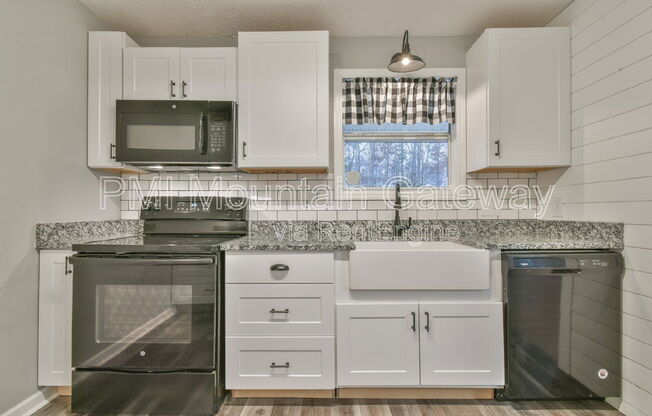 3 beds, 2 baths, 1,248 sqft, $1,750
