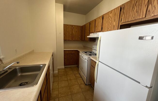 3 beds, 1 bath, 810 sqft, $2,190, Unit 732 S. Millvale Ave. #A7