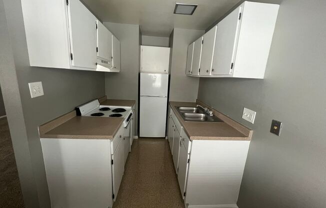 1 bed, 1 bath, 530 sqft, $1,075, Unit 343