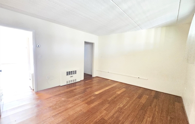 1 bed, 1 bath, 606 sqft, $2,250, Unit 318