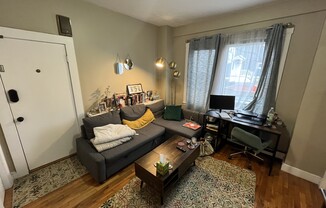 1 bed, 1 bath, $2,700, Unit 260