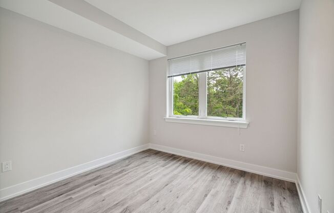 2 beds, 2 baths, 858 sqft, $1,795, Unit E04