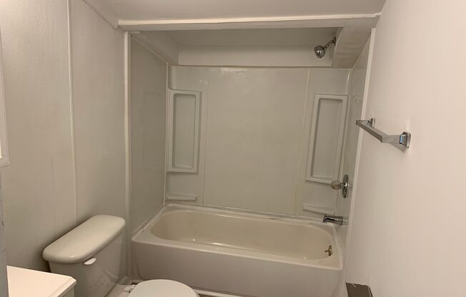 1 bed, 1 bath, $975