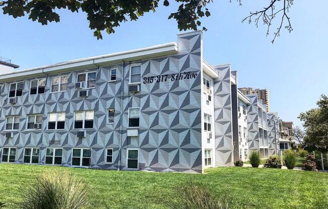 1 bed, 1 bath, 566 sqft, $1,938, Unit 104