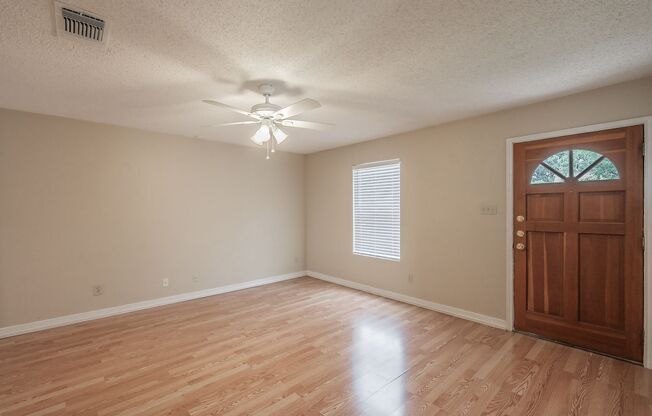 Excellent 3 bedroom in Legacy West
