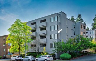 2 bed 1.75 bath Apartment in Seattle