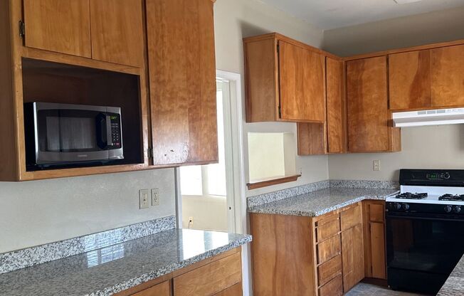 3 beds, 2 baths, $2,235, Unit 811Rio2