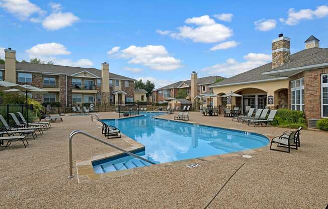 Quail Landing Pool