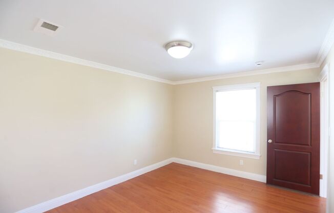 373A - 5th Avenue